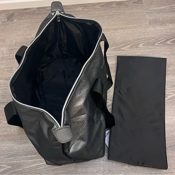 Coach Fragrance Tote Bag |  Metallic Silver Black | Overnight bag or Travel - Picture 2 of 7